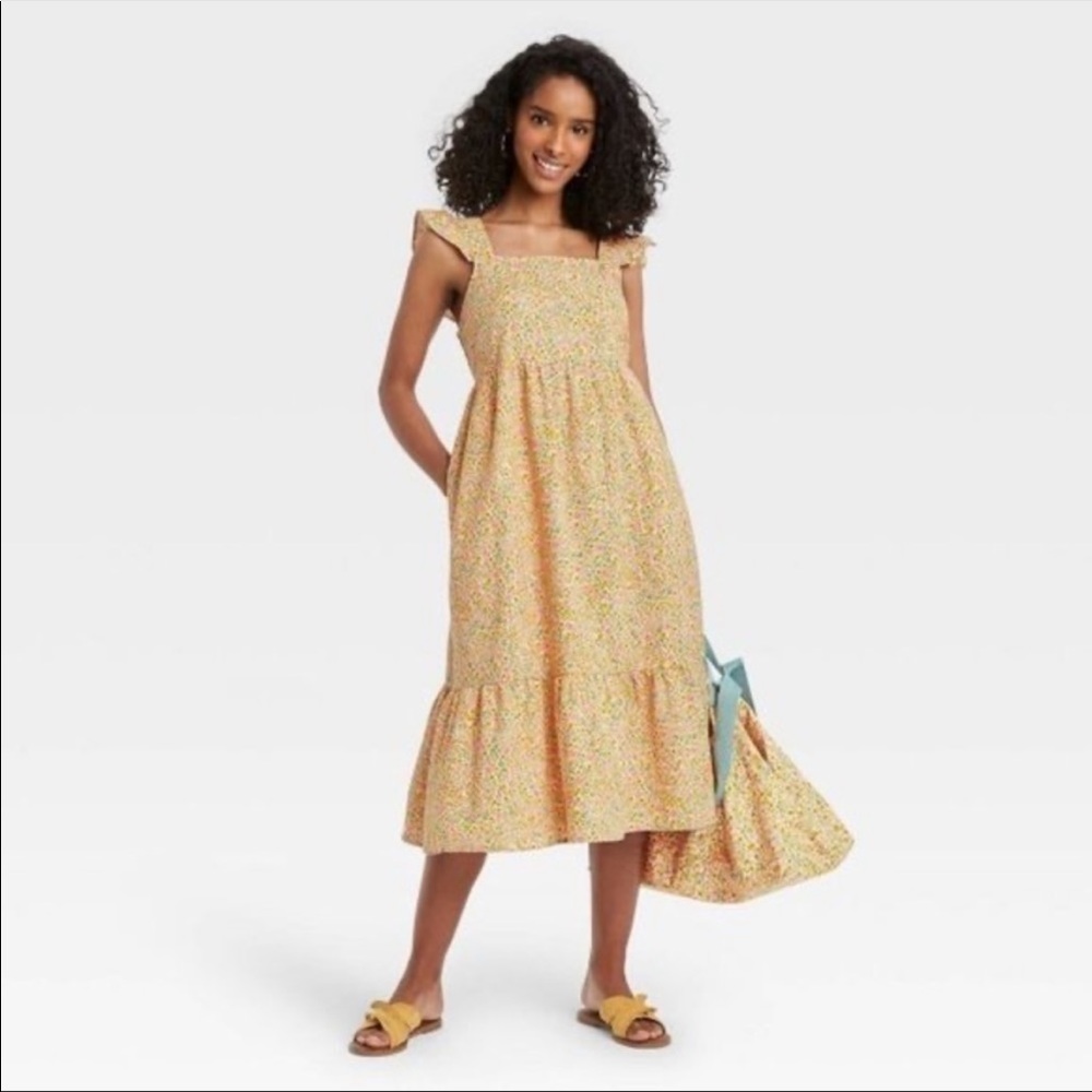 Universal Thread Lightweight Floral Dress.